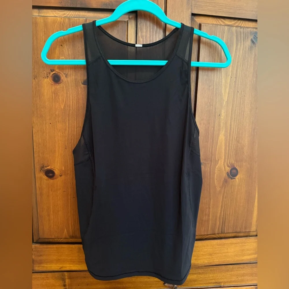 Lululemon Size 4 Singlet Racerback Tank Top - Black with Black Shear panels. EUC